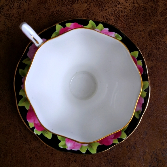 Royal Albert Bone China "Old English Rose" Cup and Saucer - Picture 3 of 8